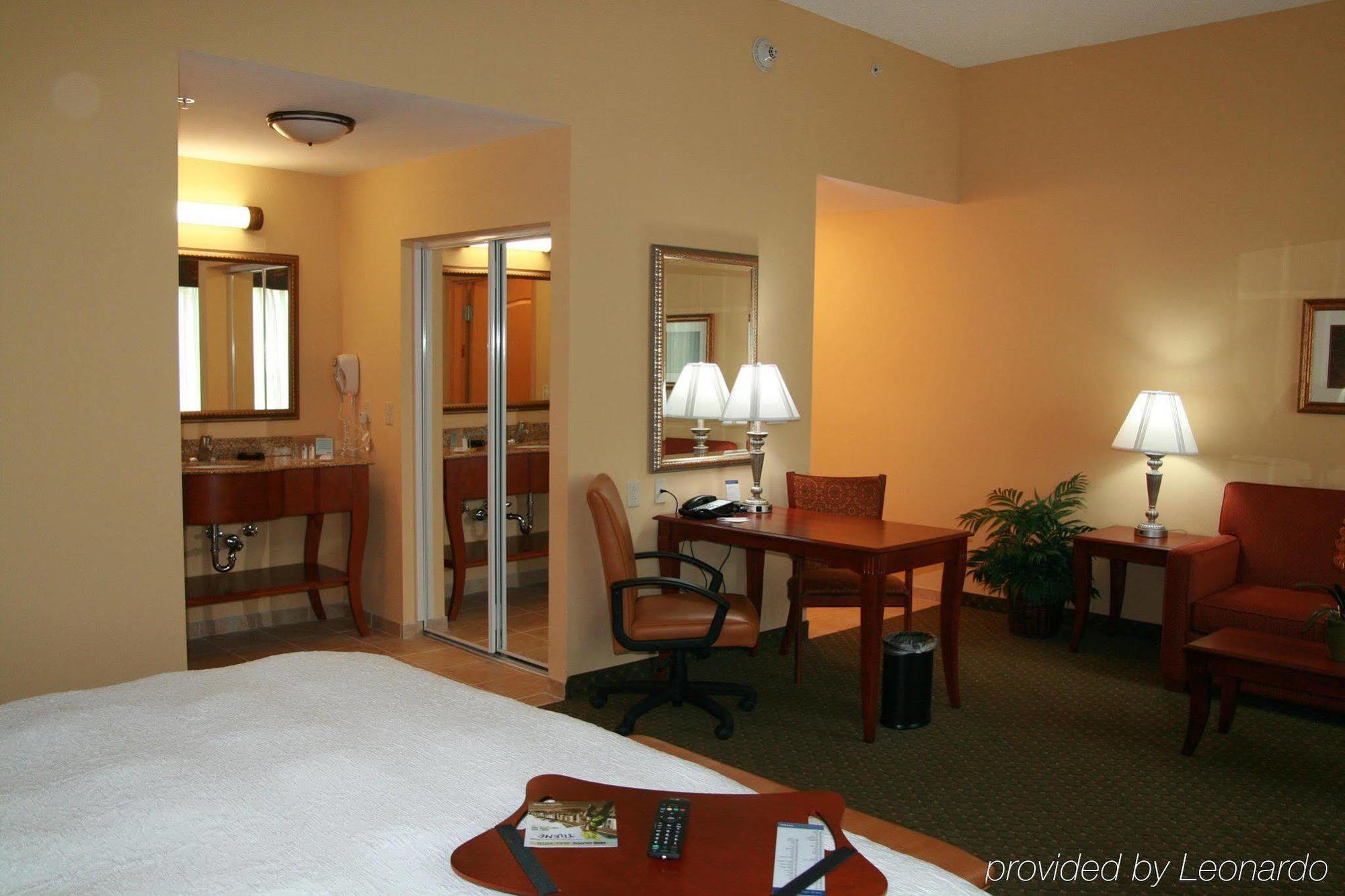 Hampton Inn & Suites Port Richey Værelse billede